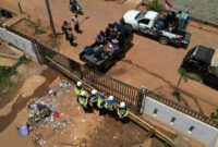 Oknum Warga Membuang Sampah ke Kantor Perusahaan (Dok: Istimewa)